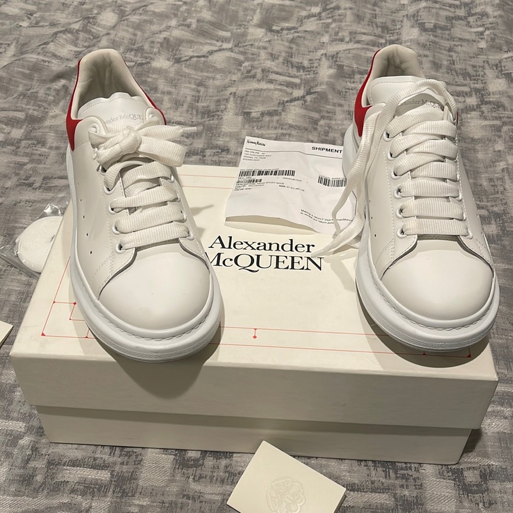 Alexander McQueen Larry sneakers men size 41. Worn once